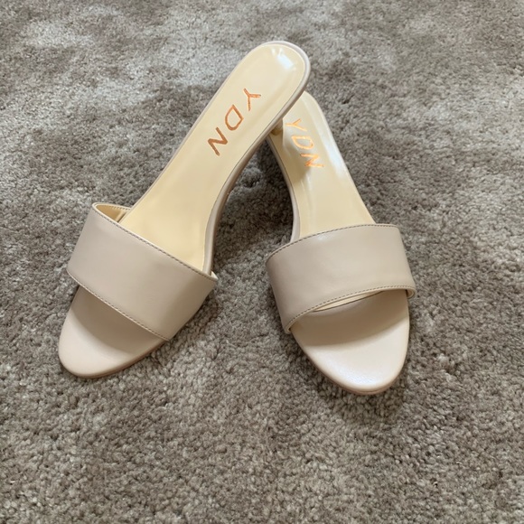 YDN Shoes - Women Comfy Kitten Low Heel Mules Slip on Sandals